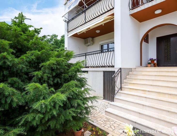 ulaz u apartman